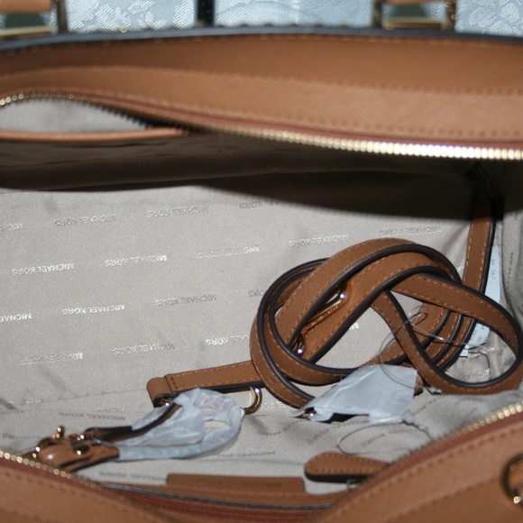 MICHAEL KORS SELMA SATCHEL MEDIUM TOP ZIP BROWN - Picture 5 of 7